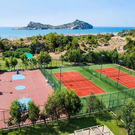 Tui Blue Park サルゲルメ