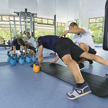 Tui Blue Park サルゲルメ