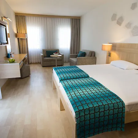 Tui Blue Park Rezort 4*